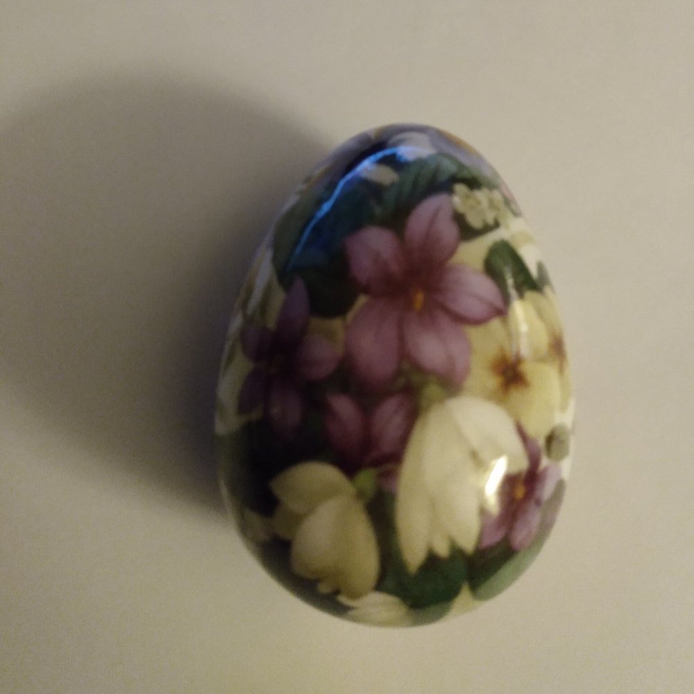 Vtge Bone China hand painted egg Florence Collection Made in England